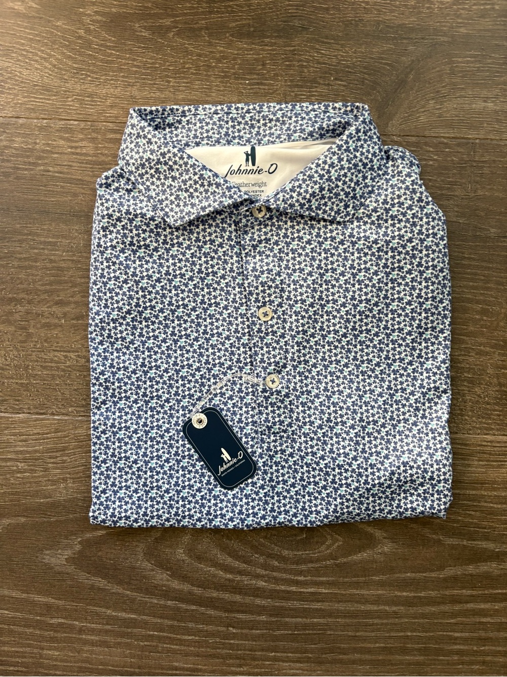 Johnnie-O Clover Golf Polo  - Size Medium NEW!